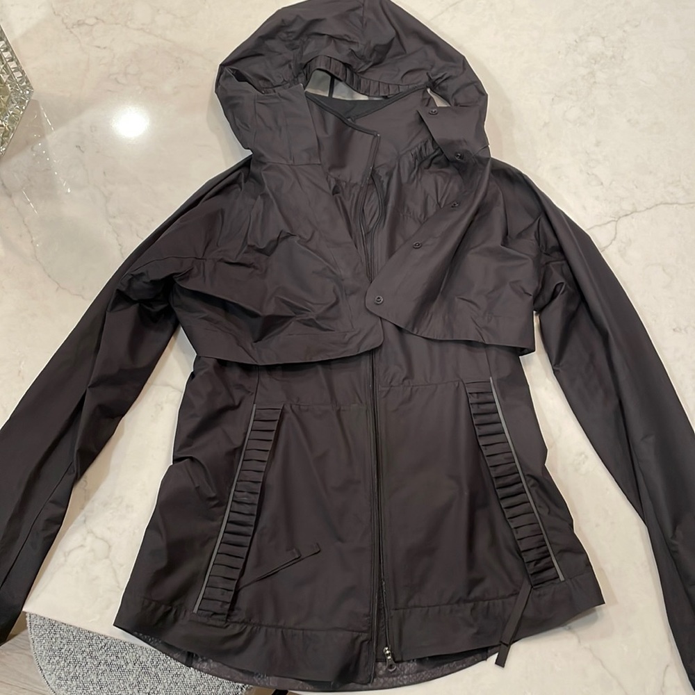 Lululemon rain jacket/vest
